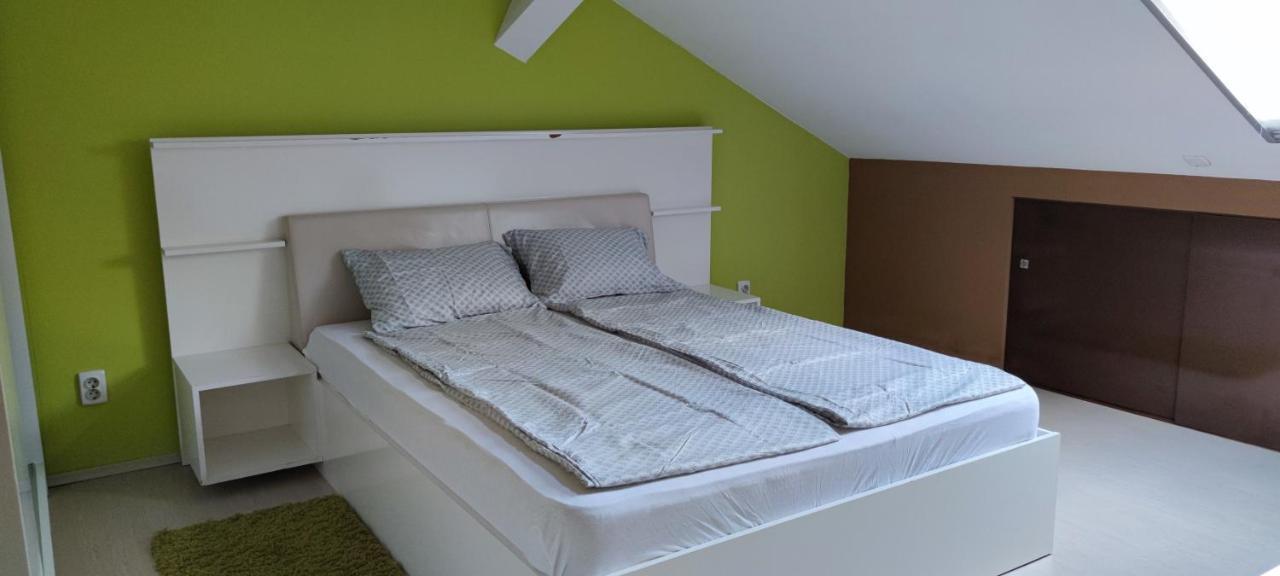 Hysteria Central Flat Oradea Εξωτερικό φωτογραφία
